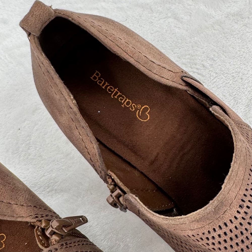 Baretraps Ridgely Booties Women Size 8.5M Brown Perforated Block Heel Shooties - Picture 5 of 11